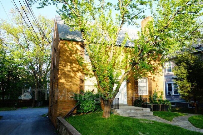 Building Photo - 7905 Flower Ave