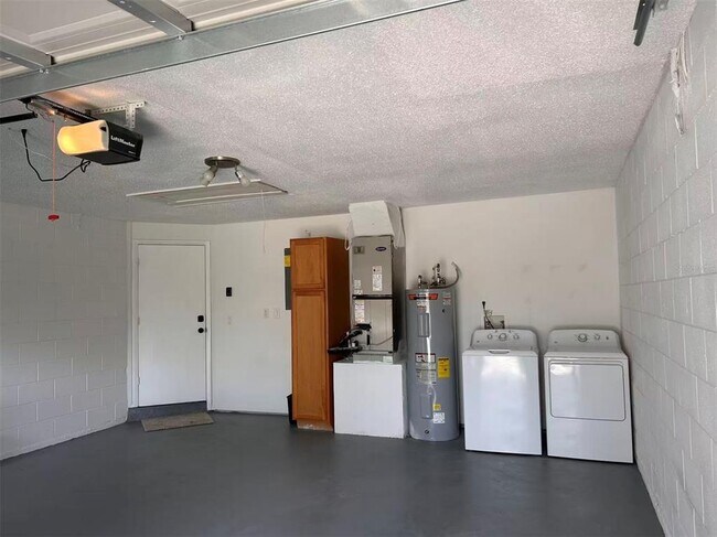 Building Photo - 1010 Brielle Ave