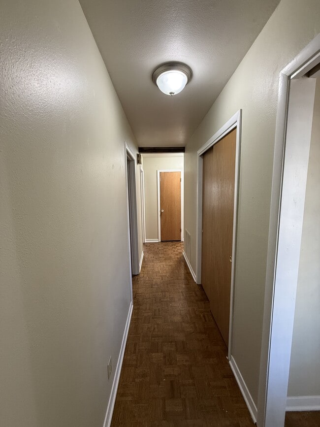 Building Photo - 7765 Coburn Dr