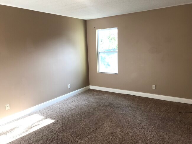 Building Photo - 1191 Heritage Glen Dr