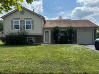Building Photo - 1865 DeForest Ln