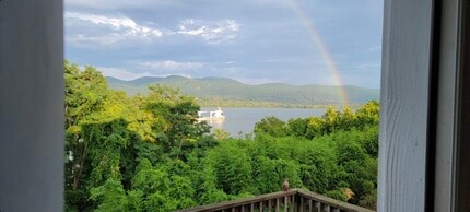 Building Photo - 176 Montgomery St