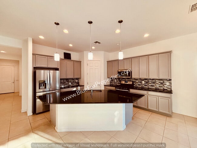 Building Photo - 198 E Woolystar Ct