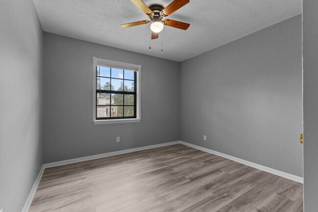 Building Photo - 3079 Cricket Rd