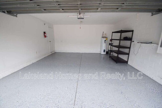 Building Photo - 5123 Spanish Oaks Dr
