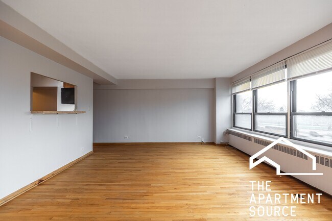 Building Photo - 4180 N Marine Dr