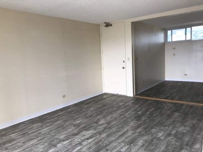 Building Photo - Piikoi Tower, 1 bdrm, 1 bath, 1 cov'd pkg