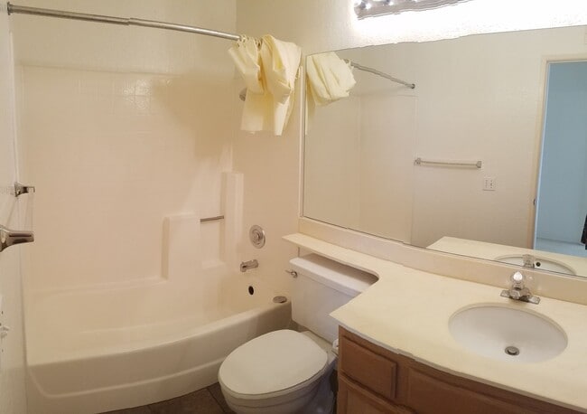 Building Photo - Bright and Airy 2-Bedroom, 2-Bathroom Condo