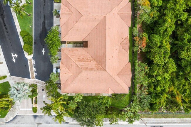 Building Photo - 152 Village Blvd