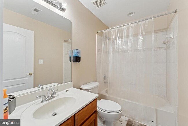 Building Photo - 17614 Auburn Village Dr