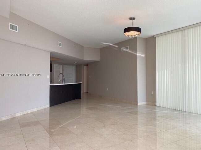 Building Photo - 150 Sunny Isles Blvd