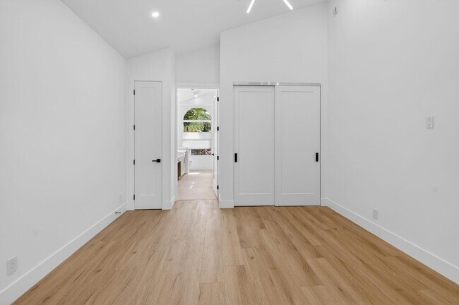 Building Photo - 5537 NW 21st Way