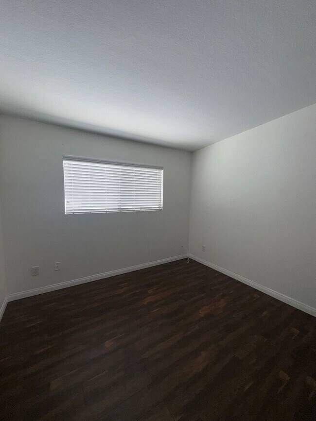 Building Photo - 5250 Bellingham Ave