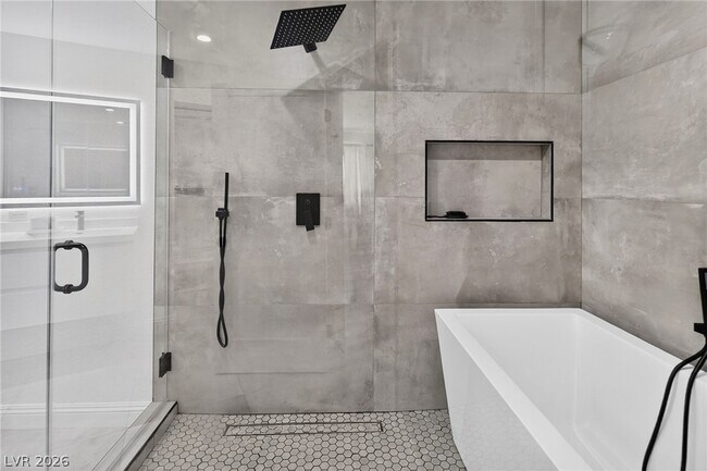 Building Photo - 5270 S Sepulveda Blvd