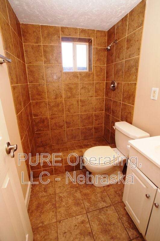 Building Photo - 612-616-616 N 46th St