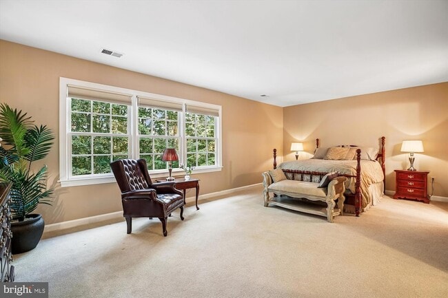 Building Photo - 9454 Newbridge Dr