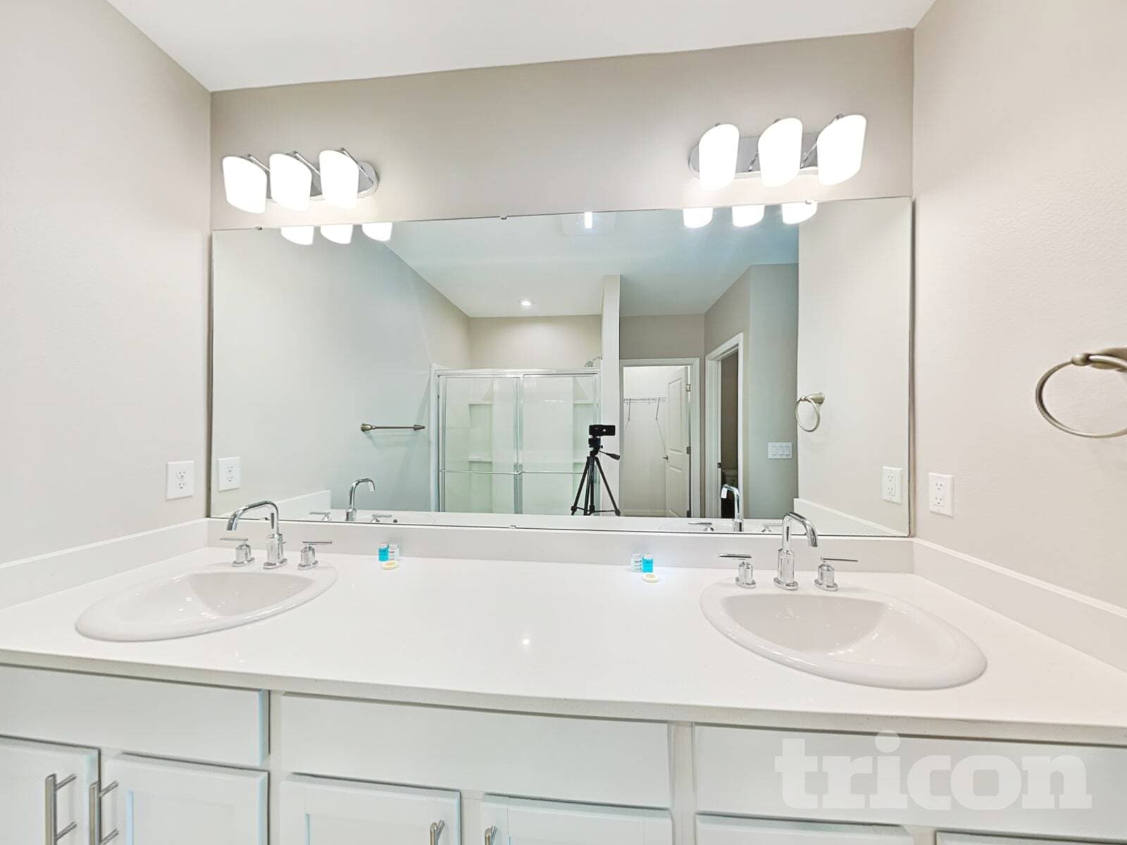 Building Photo - 252 Garnet Ave