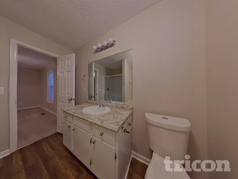 Building Photo - 119 Ashford Dr