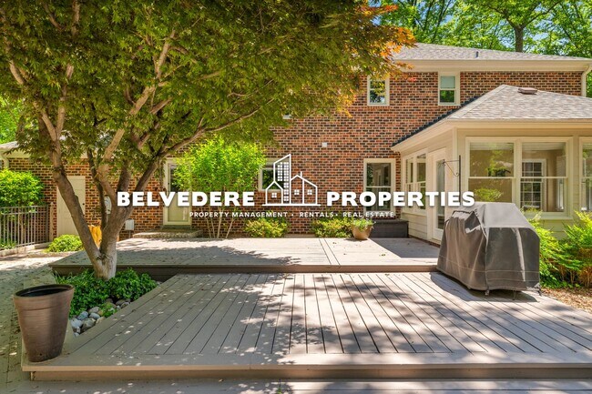 Building Photo - 4 bed in Hamilton Lakes