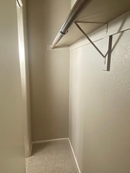 Room Closet - 1317 Olvera way
