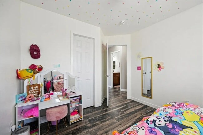 Building Photo - 24798 E Wyoming Pl