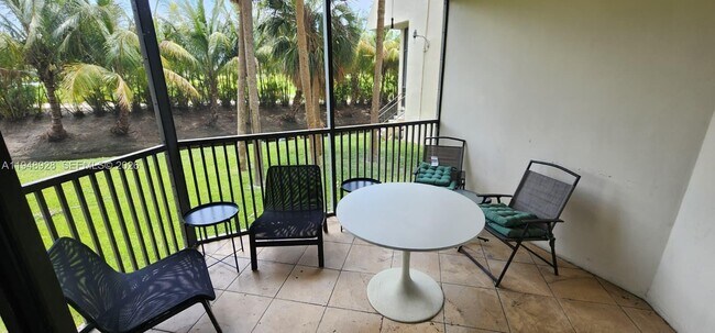 Building Photo - 20379 W Country Club Dr