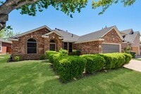 Building Photo - 7705 Danuers Ln
