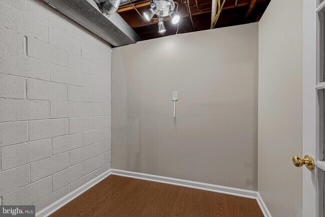 Building Photo - 1322 Cordelia Ct