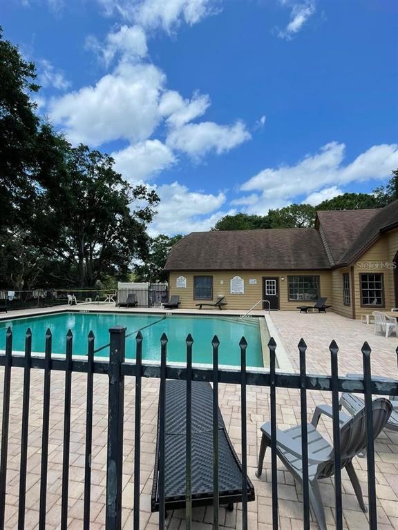 Building Photo - 420 Forestway Cir
