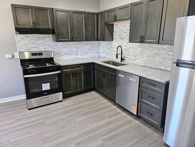 Building Photo - 1302 W 116th St