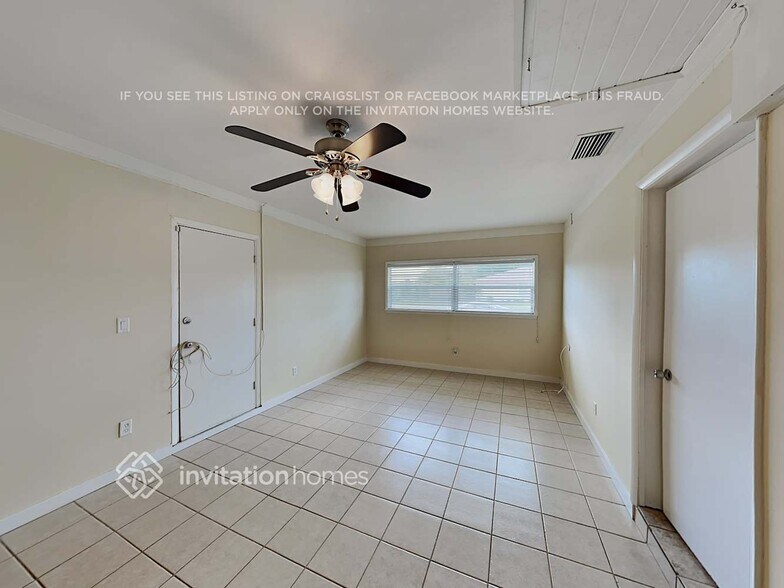 Building Photo - 3144 Bougainvillea St