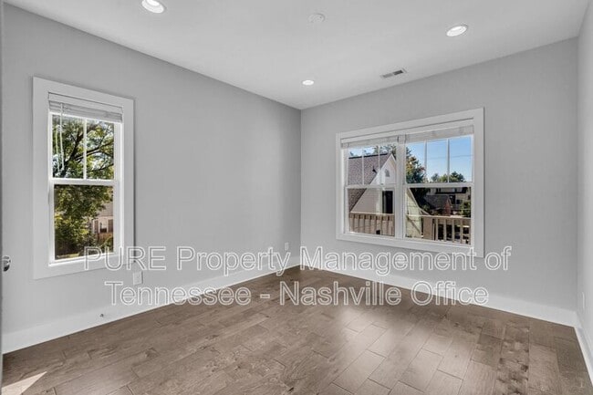 Building Photo - 1404 10th Ave N