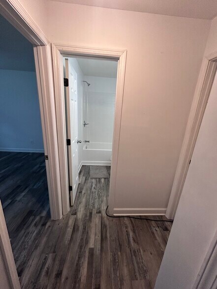 Bathroom hallway - 1223 Poplar Ave