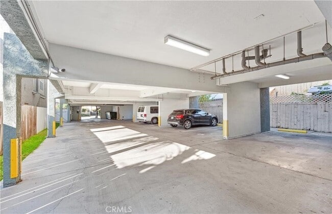 Building Photo - 1108 Termino Ave