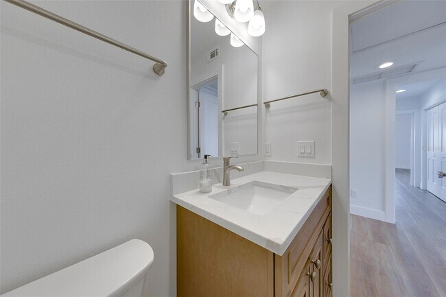 Building Photo - 210 176th Terrace E