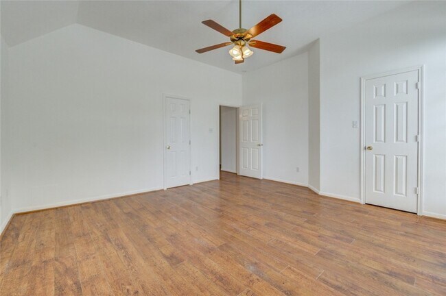 Building Photo - 16464 Beewood Glen Dr