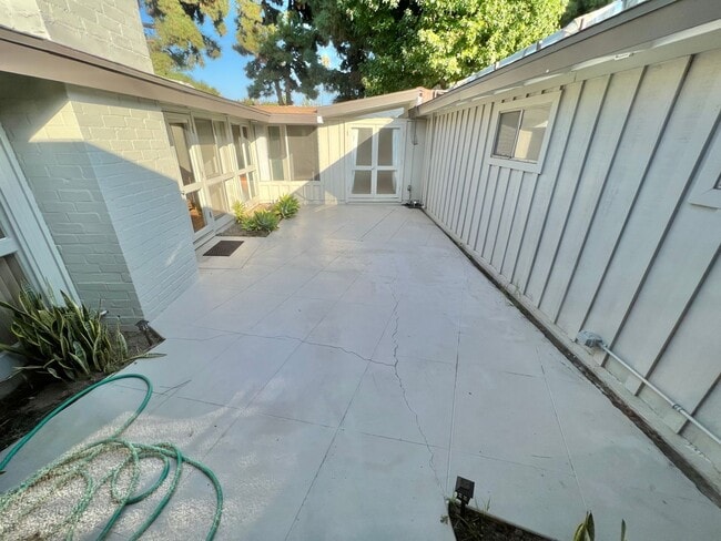 Building Photo - 3063 Volk Ave