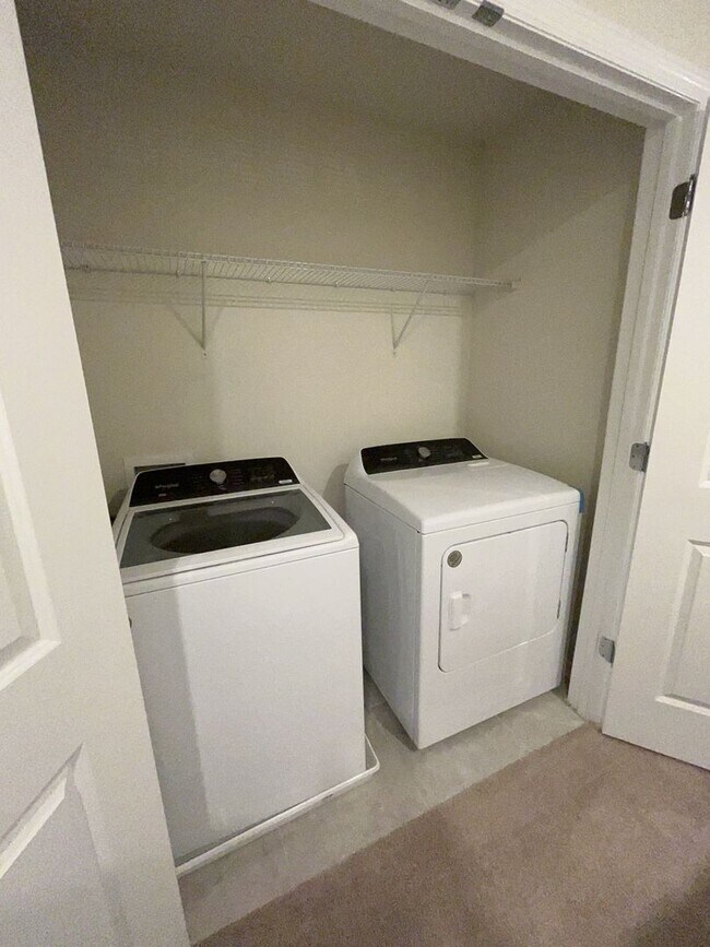 Building Photo - Move In ASAP!! - Brand New 3 bedroom 2.5 bath Townhouse for rent in Kissimmee, FL.