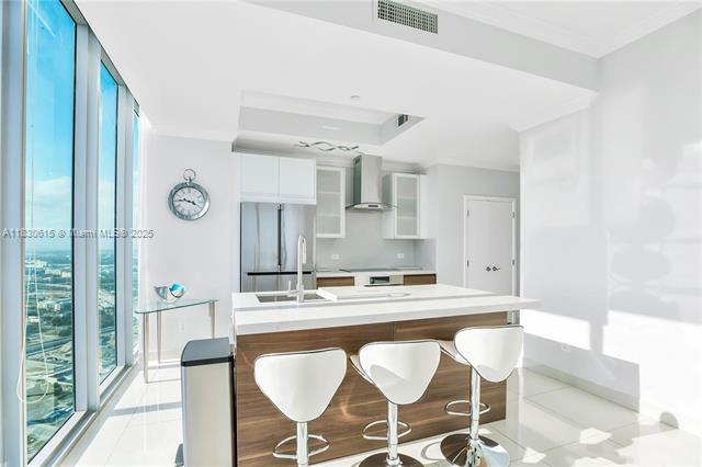 Building Photo - 888 Biscayne Blvd