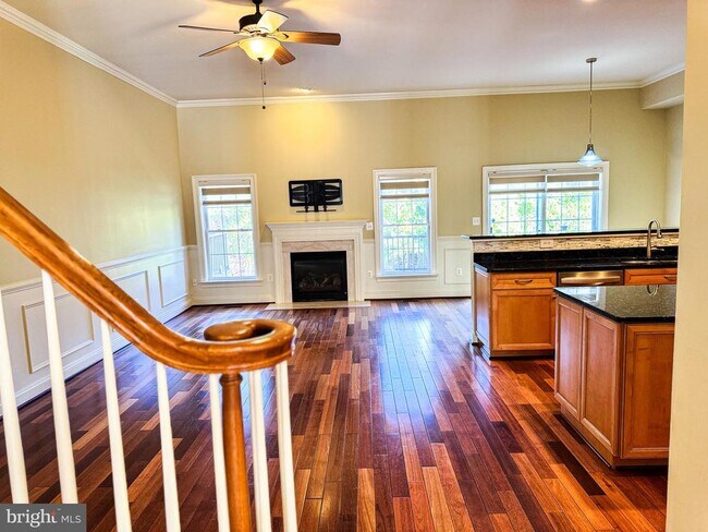 Building Photo - 6403 Velliety Ln