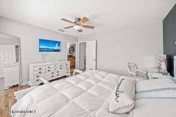 Building Photo - 69 Emerald Ct