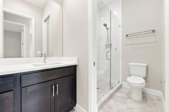 Building Photo - 5608 Macoon Wy