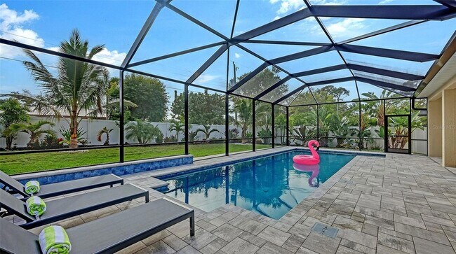 Building Photo - 1111 Mallorca Dr