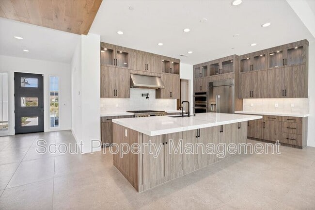 Building Photo - 32195 Daybrook Ter