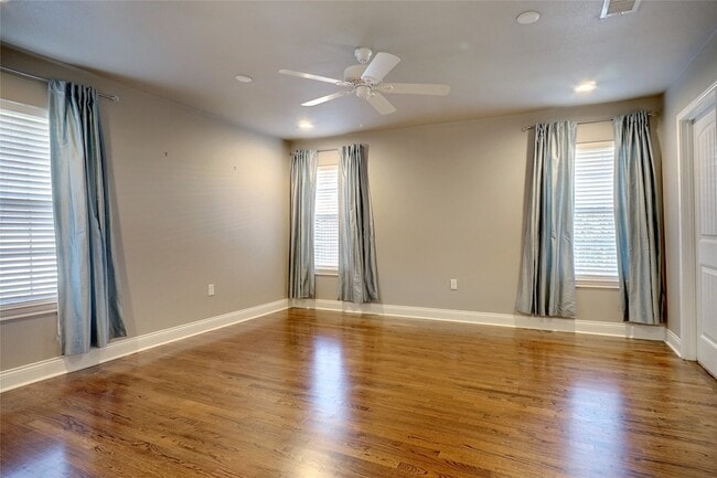 Building Photo - 5305 Emerson Ave