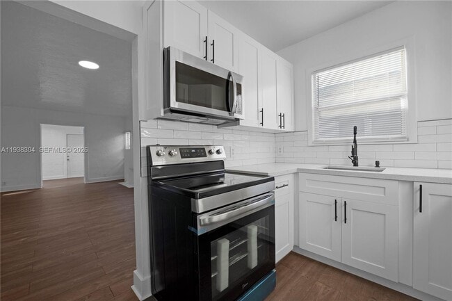 Building Photo - 1505 Monroe St