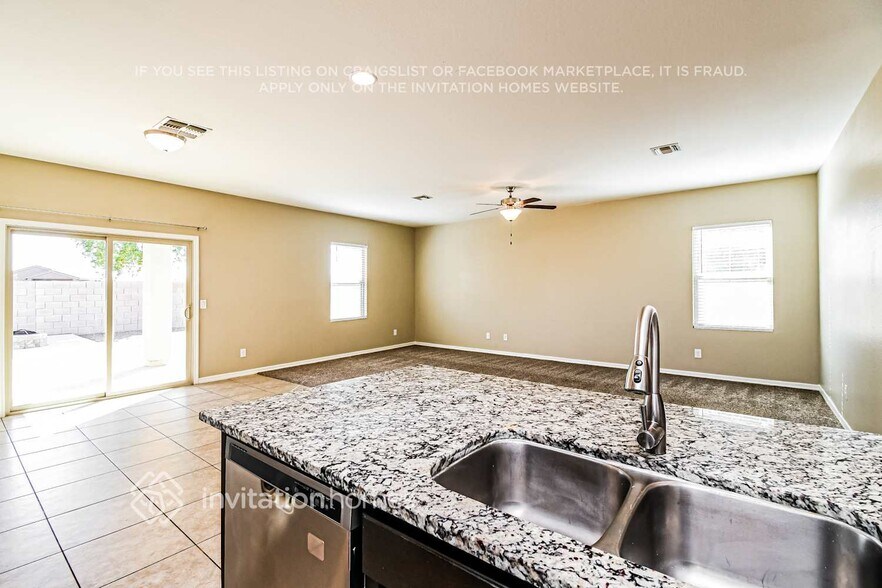 Building Photo - 30461 N Opal Dr