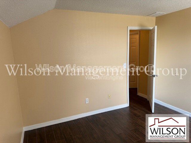 Building Photo - 5083 Luna Negra Dr