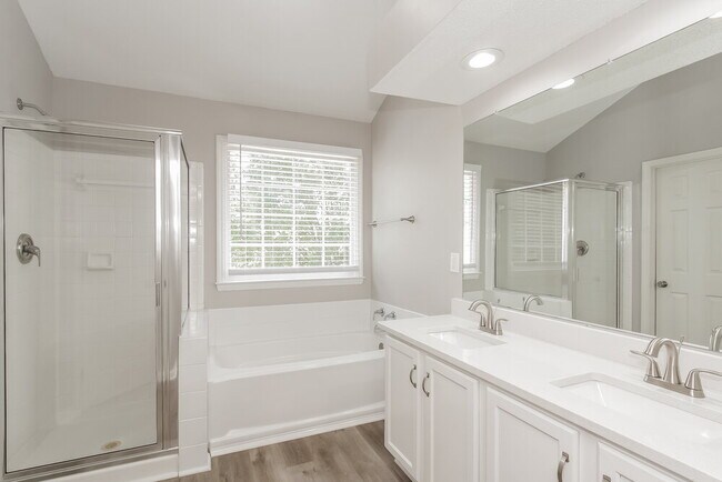 Building Photo - 7500 Trotter Rd