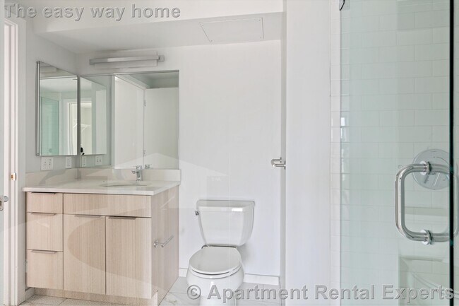 Building Photo - 10 Soden St